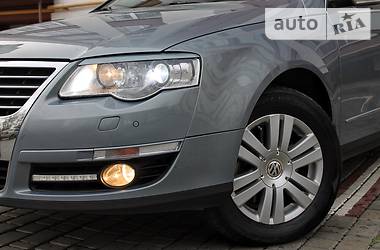 Седан Volkswagen Passat 2010 в Ивано-Франковске