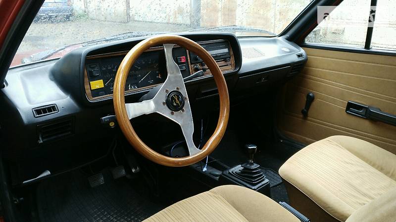 Ліфтбек Volkswagen Passat 1980 в Києві