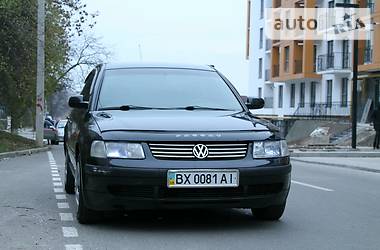 Седан Volkswagen Passat 1998 в Виннице