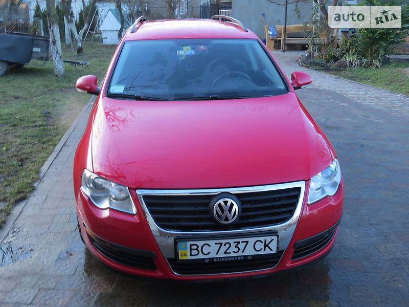 Универсал Volkswagen Passat 2010 в Каменке-Бугской