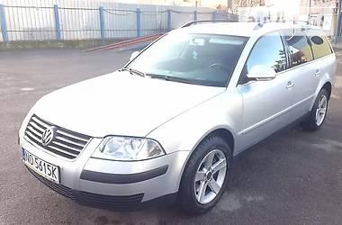 Универсал Volkswagen Passat 2004 в Золочеве