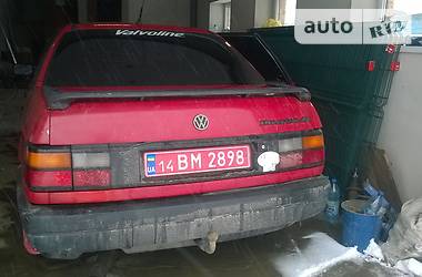 Седан Volkswagen Passat 1993 в Яремче