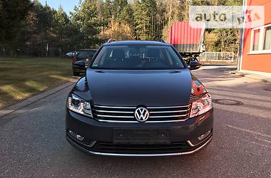 Универсал Volkswagen Passat 2014 в Киеве