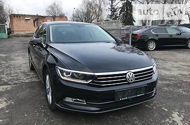 Седан Volkswagen Passat 2014 в Тернополе