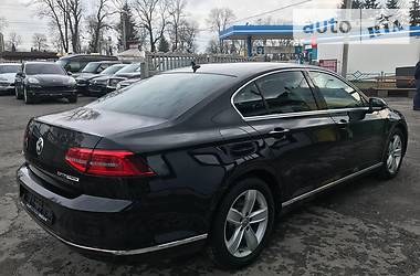 Седан Volkswagen Passat 2014 в Тернополе