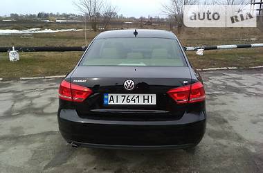 Седан Volkswagen Passat 2012 в Киеве