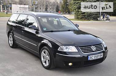 Универсал Volkswagen Passat 2004 в Ровно