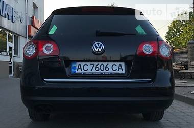 Універсал Volkswagen Passat 2010 в Луцьку