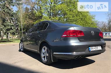 Седан Volkswagen Passat 2011 в Краматорске