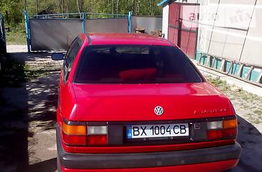 Седан Volkswagen Passat 1990 в Чемеровцах