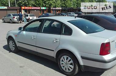 Седан Volkswagen Passat 1997 в Рівному