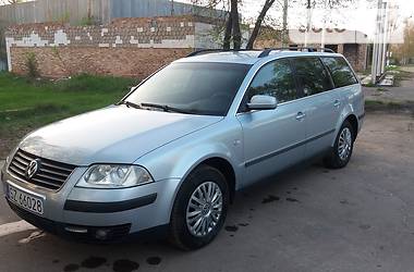 Універсал Volkswagen Passat 2002 в Лебедині