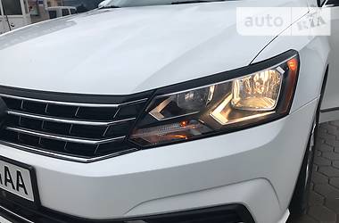 Седан Volkswagen Passat 2016 в Луцке