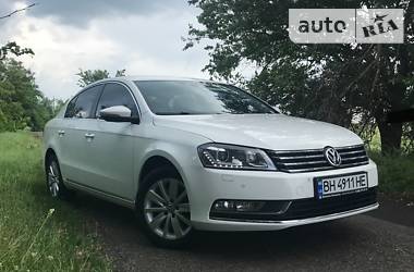 Седан Volkswagen Passat 2012 в Одессе