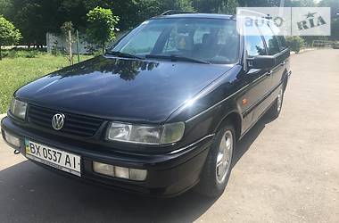 Универсал Volkswagen Passat 1995 в Хмельницком