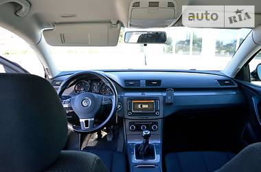 Универсал Volkswagen Passat 2010 в Луцке