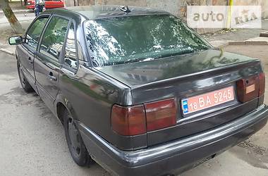 Седан Volkswagen Passat 1994 в Ровно