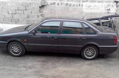 Седан Volkswagen Passat 1994 в Киеве