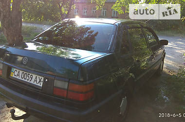 Седан Volkswagen Passat 1993 в Кропивницком