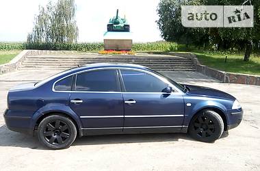 Седан Volkswagen Passat 2003 в Житомире