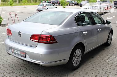 Седан Volkswagen Passat 2011 в Львові