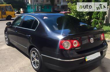 Седан Volkswagen Passat 2008 в Ровно