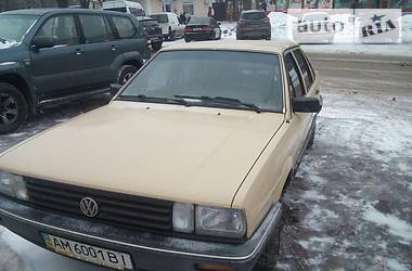 Седан Volkswagen Passat 1986 в Житомирі