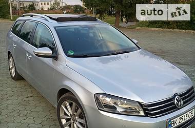 Универсал Volkswagen Passat 2013 в Ровно