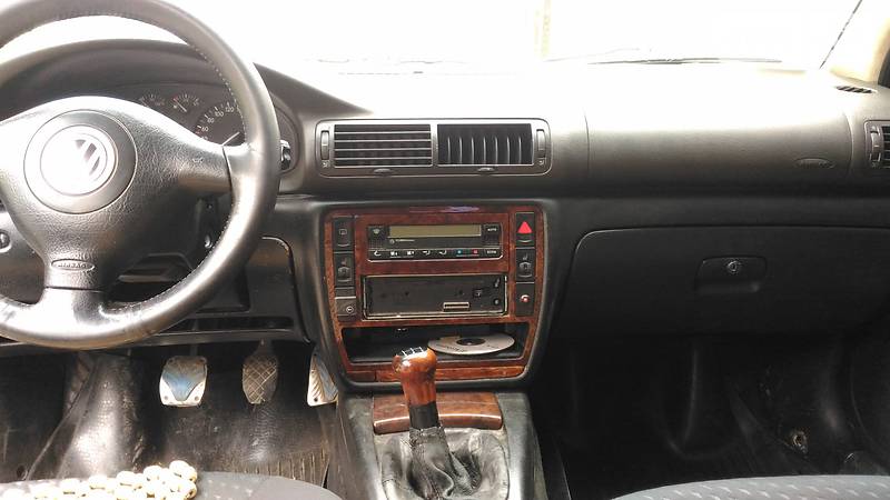 Седан Volkswagen Passat 1997 в Хмельницькому
