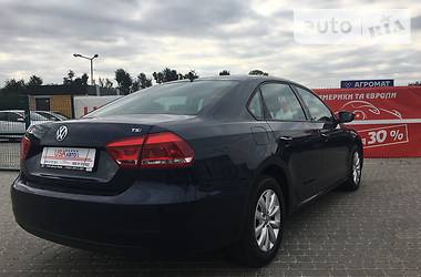 Седан Volkswagen Passat 2014 в Львові