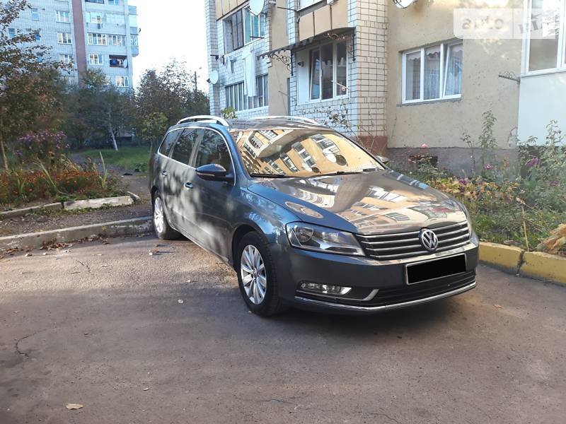 Универсал Volkswagen Passat 2012 в Дрогобыче