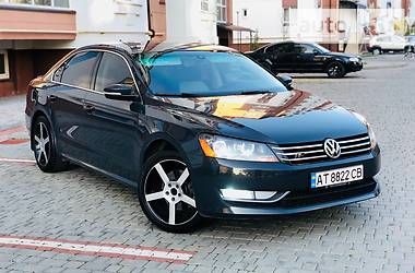 Седан Volkswagen Passat 2015 в Ивано-Франковске