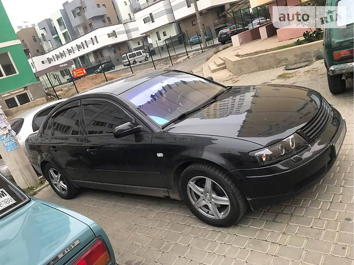 Седан Volkswagen Passat 2000 в Одесі