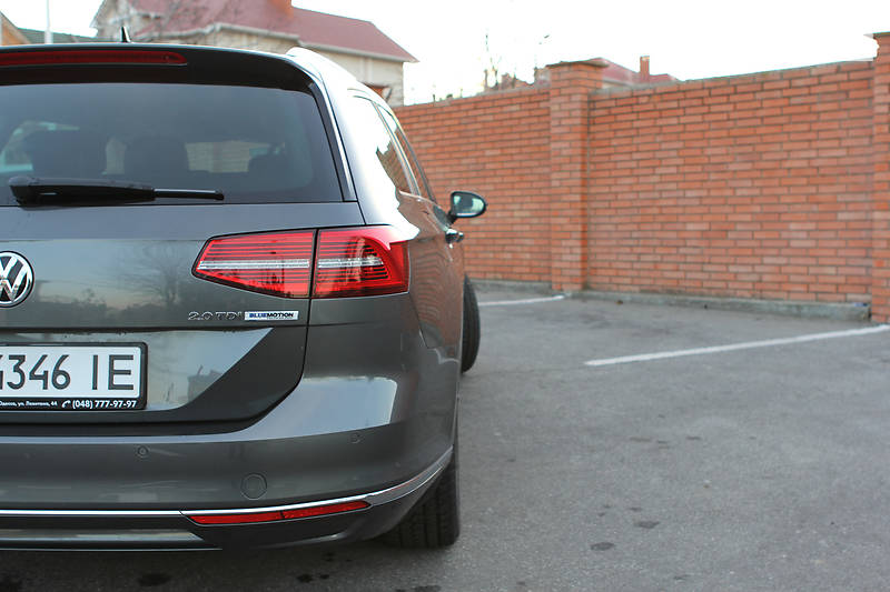 Универсал Volkswagen Passat 2015 в Одессе