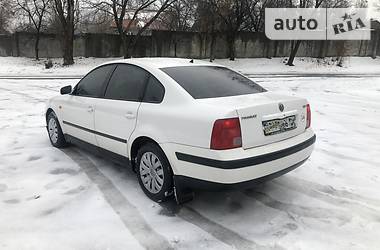  Volkswagen Passat 1998 в Киеве