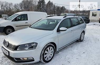 Универсал Volkswagen Passat 2012 в Киеве