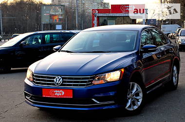 Седан Volkswagen Passat 2015 в Киеве