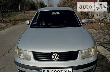 Седан Volkswagen Passat 2000 в Житомирі