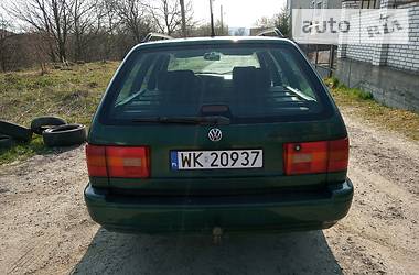 Універсал Volkswagen Passat 1996 в Миколаєві