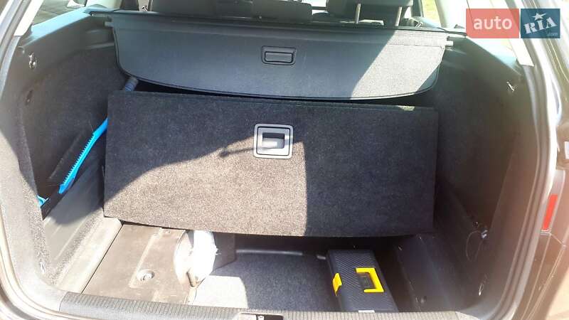 Универсал Volkswagen Passat 2009 в Калуше