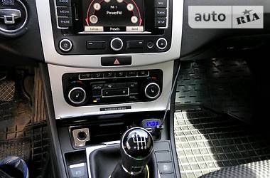 Універсал Volkswagen Passat 2011 в 