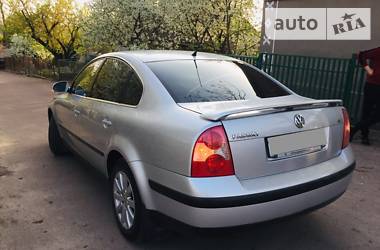 Седан Volkswagen Passat 2005 в Вараше