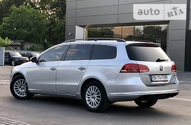 Универсал Volkswagen Passat 2013 в Одессе