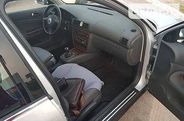 Седан Volkswagen Passat 2004 в 