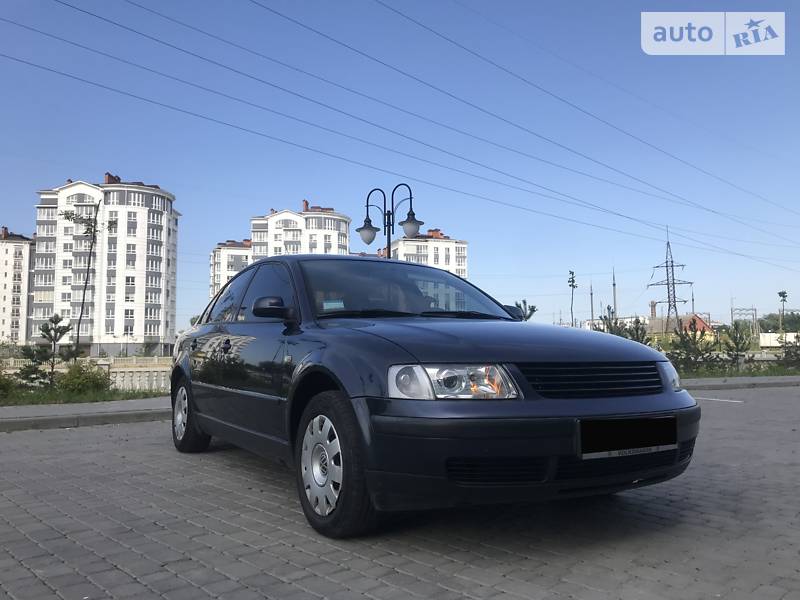 Седан Volkswagen Passat 1998 в 