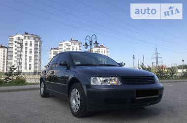 Седан Volkswagen Passat 1998 в 