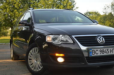 Универсал Volkswagen Passat 2010 в Дрогобыче