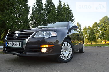 Универсал Volkswagen Passat 2010 в Дрогобыче