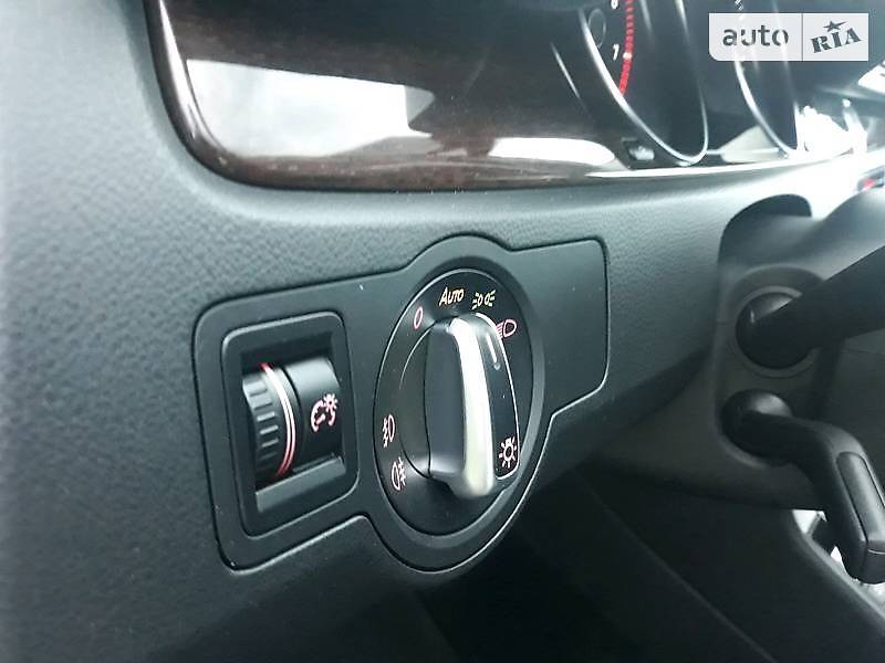 Седан Volkswagen Passat 2011 в Луцьку