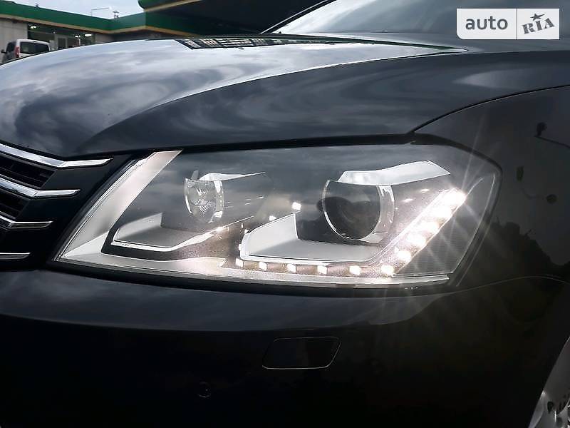 Седан Volkswagen Passat 2011 в Луцьку